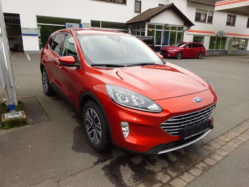 Gebraucht Ford Kuga Titanium 224 PS (164 kW) 2020 Sedonaorange metallic SUV