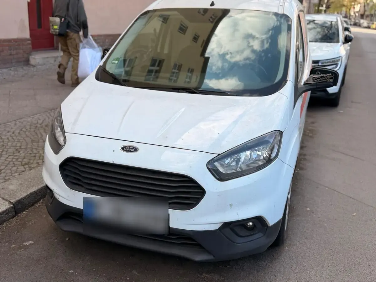 Second-hand Ford Transit 101 CP (74 kW) 2019 Alb Hatchback