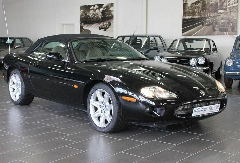 Schwarz Gebraucht 2000 Jaguar XK8 Cabrio | 19.990 € (Fairer Preis) - Bild 1/4