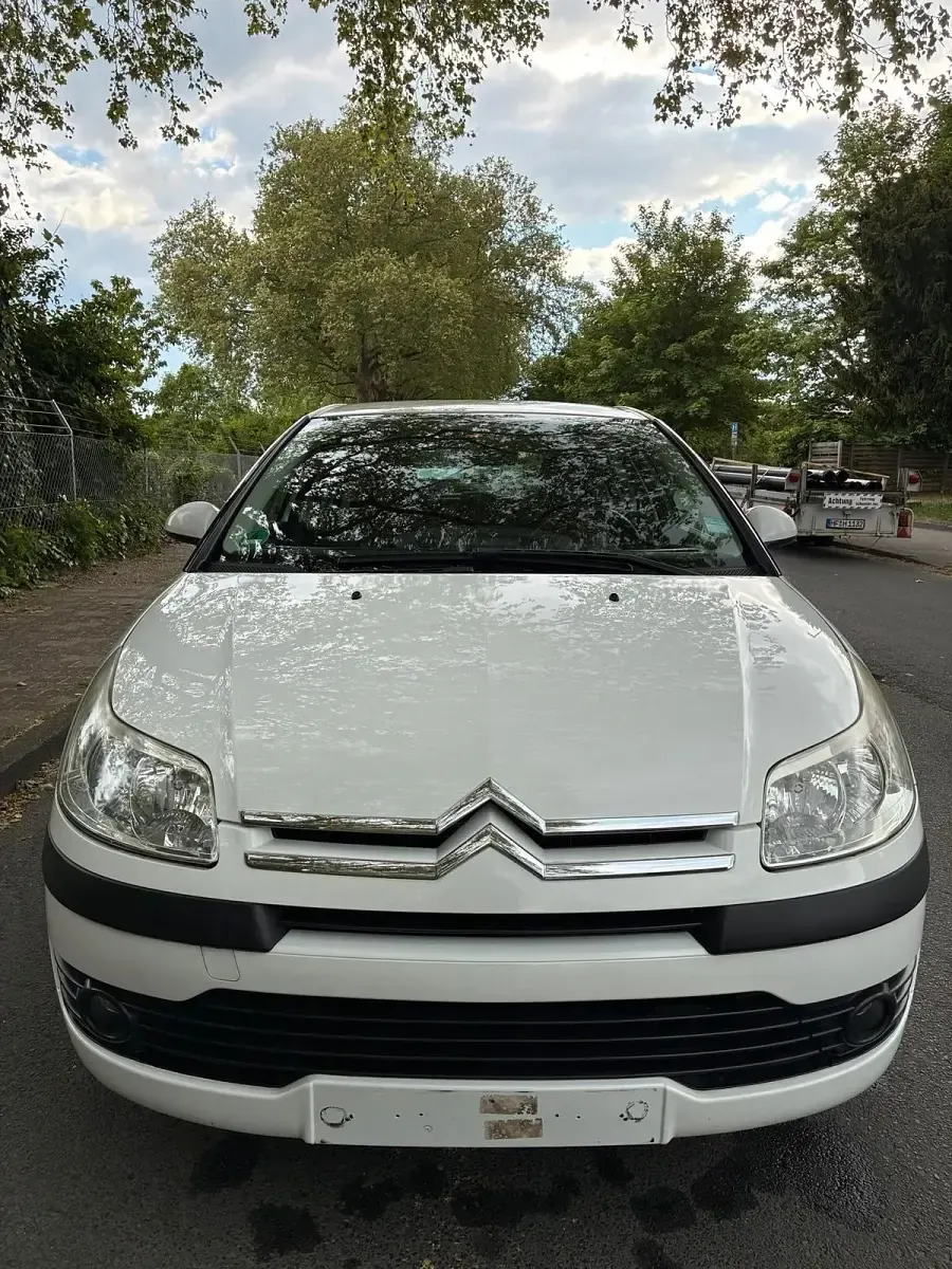 Gebraucht Citroën C4 109 PS (80 kW) 2008 Weiß Limousine