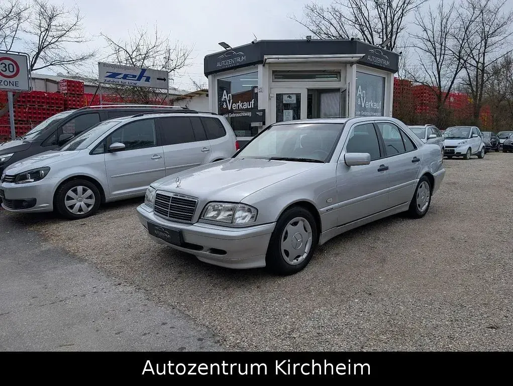 Gebraucht Mercedes C180 122 PS (89 kW) 1999 Silber Limousine
