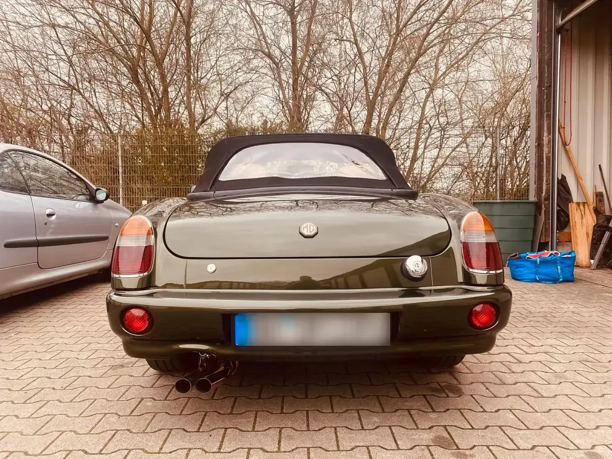 Occasion MG RV8 190 ch (139 kW) 1997 Vert Cabriolet
