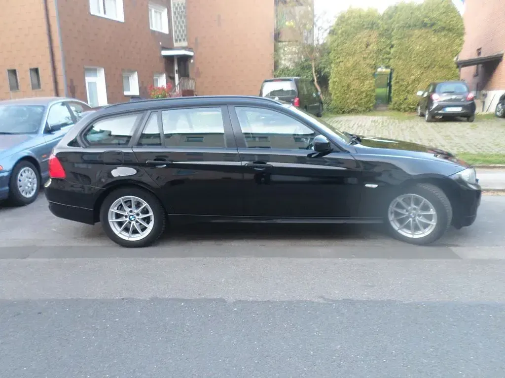 Używany BMW 320 Performance 184 KM (135 kW) 2011 Czarny Kombi