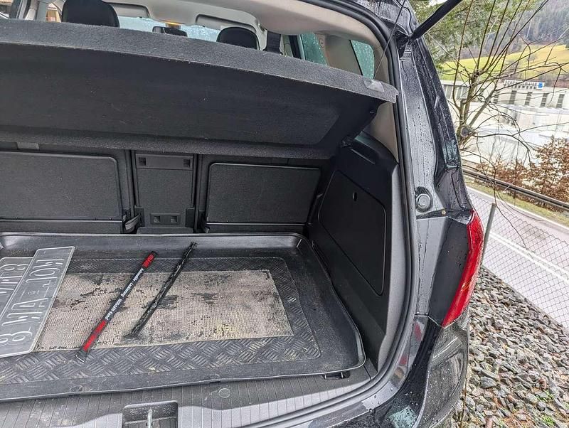 Gebraucht Opel Meriva Edition 120 PS (88 kW) 2010 Van / Kleinbus