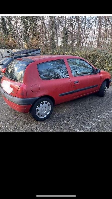 Gebraucht 2000 Renault Clio II Limousine | 850 € (Guter Preis) - Bild 1/4