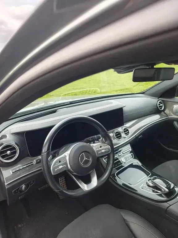 Gebraucht Mercedes E450 AMG line 367 PS (269 kW) 2019 Grau Limousine