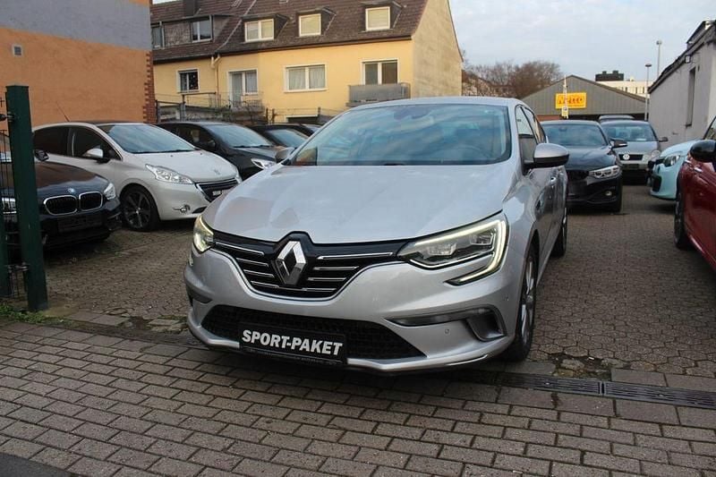 Platingrau Gebraucht 2018 Renault Mégane GT Line GT-Line Limousine | 14.999 € (Fairer Preis) - Bild 1/4