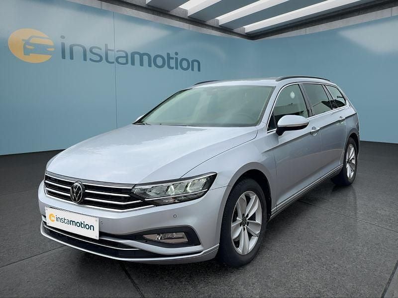 Silber Gebraucht 2023 VW Passat Kombi | 28.799 € (Fairer Preis) - Bild 1/4