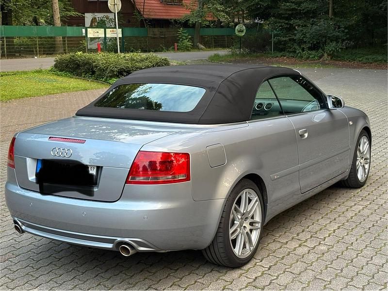 Silber Gebraucht 2008 Audi A4 Cabriolet S-line plus Cabrio | 9.499 € (Fairer Preis) - Bild 1/4