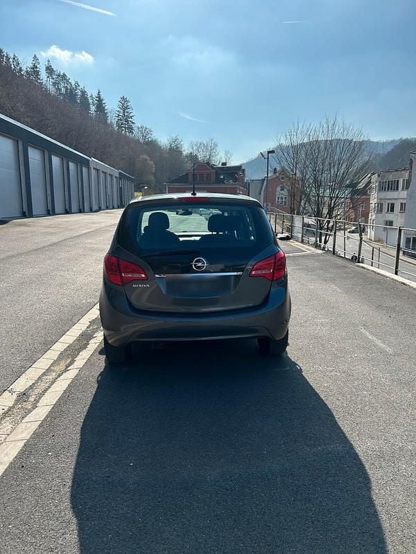 Gebraucht Opel Meriva Edition 105 PS (77 kW) 2010 Grau Van / Kleinbus