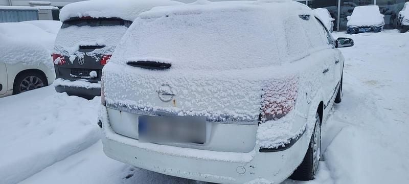 Weiß Gebraucht 2006 Opel Astra Kombi | 1.500 € (Guter Preis) - Bild 1/4