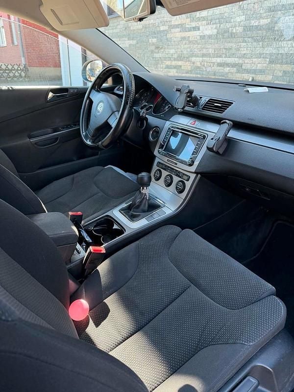 Gebraucht VW Passat 115 PS (84 kW) 2006 Grau Limousine