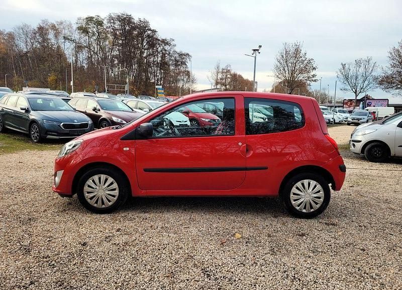Second-hand Renault Twingo Authentique 75 CP (55 kW) 2011 Roșu Hatchback