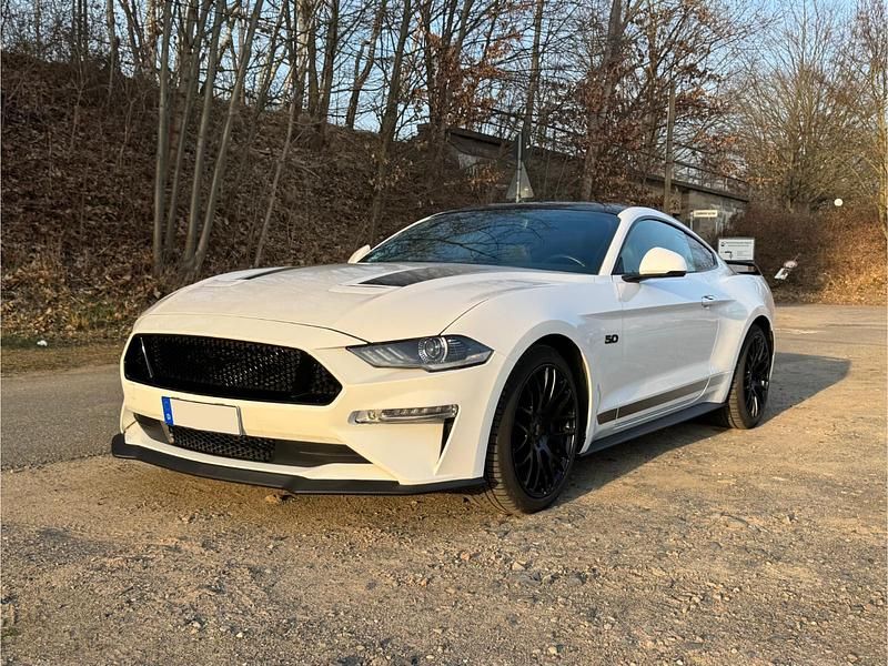 Weiß Gebraucht 2020 Ford Mustang GT Coupé | 40.000 € (Guter Preis) - Bild 1/4
