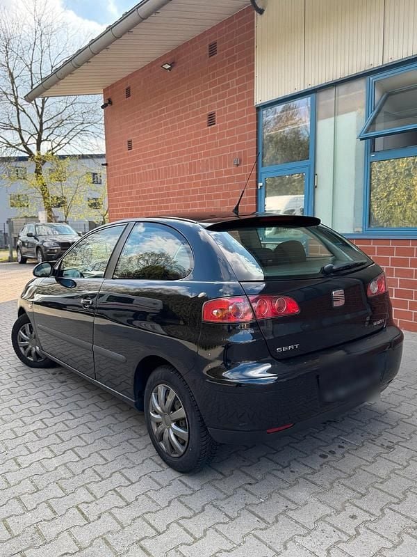 Second-hand Seat Ibiza 75 CP (55 kW) 2005 Negru Hatchback
