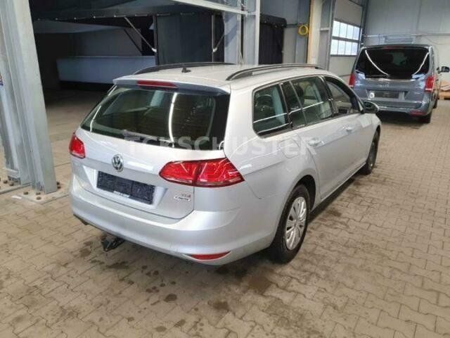 Gebraucht VW Golf VII Trendline 110 PS (80 kW) 2016 Silber metallic Kombi