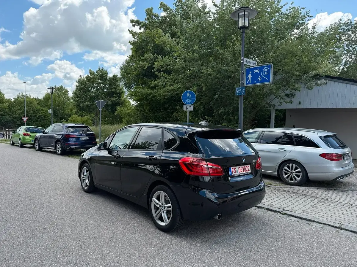 Gebraucht BMW 218 150 PS (110 kW) 2016 Schwarz Kombi
