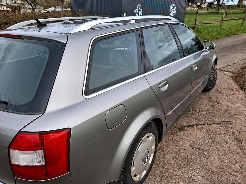 Gebraucht Audi A4 S-Line 150 PS (110 kW) 2002 Grau Kombi