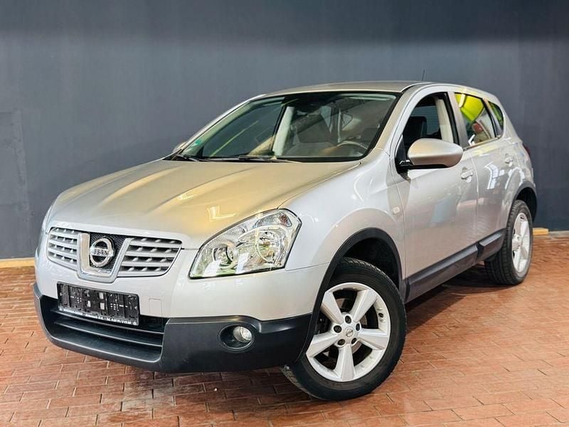 Silber Gebraucht 2009 Nissan Qashqai SUV | 5.490 € (Superpreis) - Bild 1/4