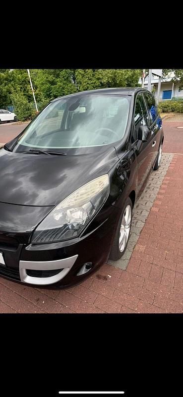 Schwarz Gebraucht 2010 Renault Scénic III Van / Kleinbus | 4.700 € (Fairer Preis) - Bild 1/4