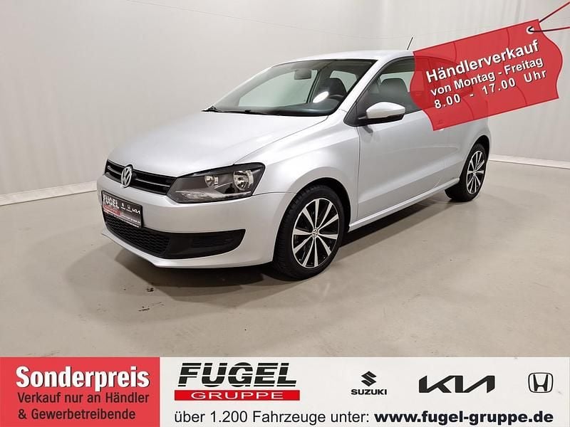 Reflexsilber metallic Gebraucht 2010 VW Polo Comfortline Kleinwagen | 4.999 € (Superpreis) - Bild 1/4