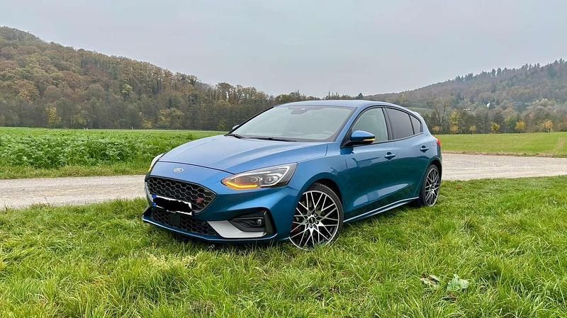 Gebraucht 2020 Ford Focus ST Kleinwagen | 24.800 € (Fairer Preis) - Bild 1/4