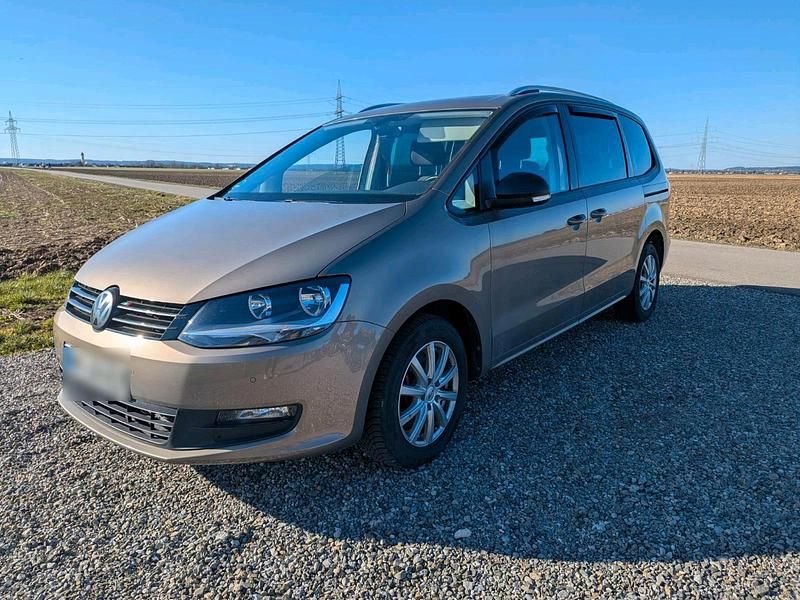 Gebraucht VW Sharan Edition 136 PS (100 kW) 2018 Gold Van / Kleinbus