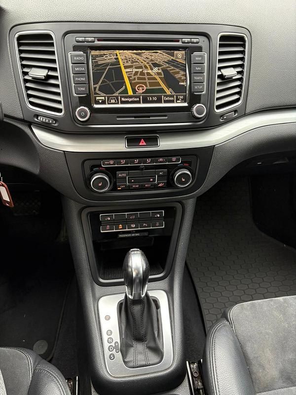 Gebraucht VW Sharan Highline 140 PS (102 kW) 2010 Blau Van / Kleinbus