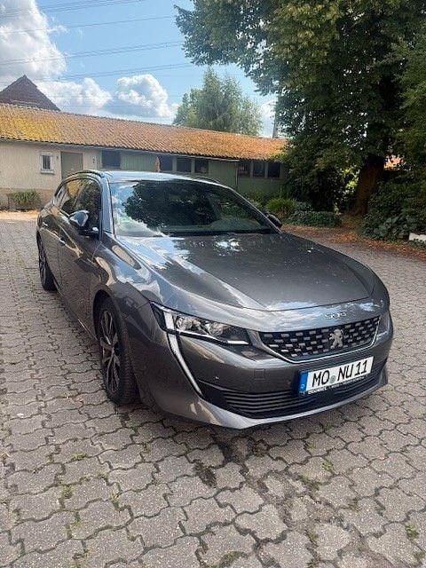 Grau Gebraucht 2020 Peugeot 508 Allure Kombi | 20.900 € (Fairer Preis) - Bild 1/4