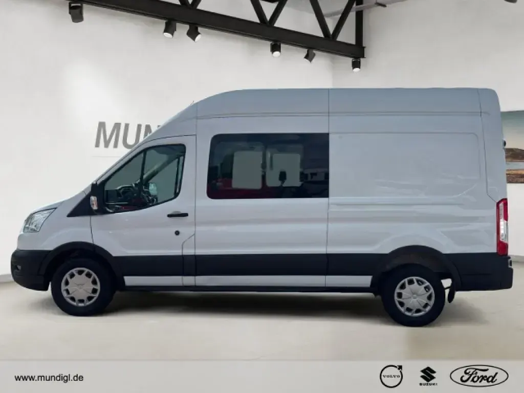 Gebraucht Ford Transit Trend 131 PS (96 kW) 2021 Frostweiß Van