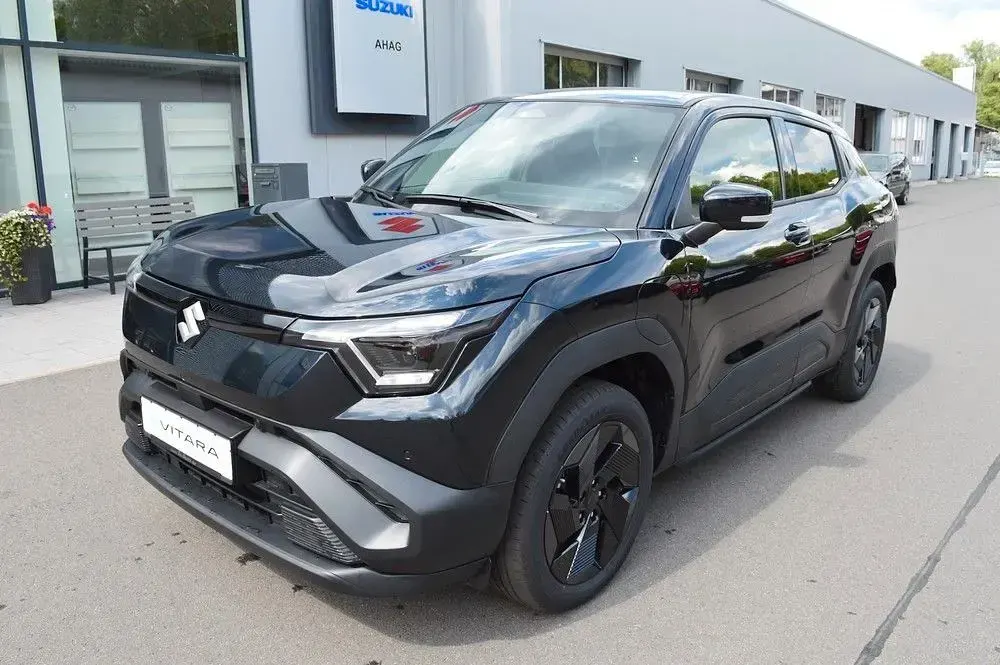 Neu Suzuki e-Vitara Comfort 135 kW (184 PS) 2026 Schwarz SUV