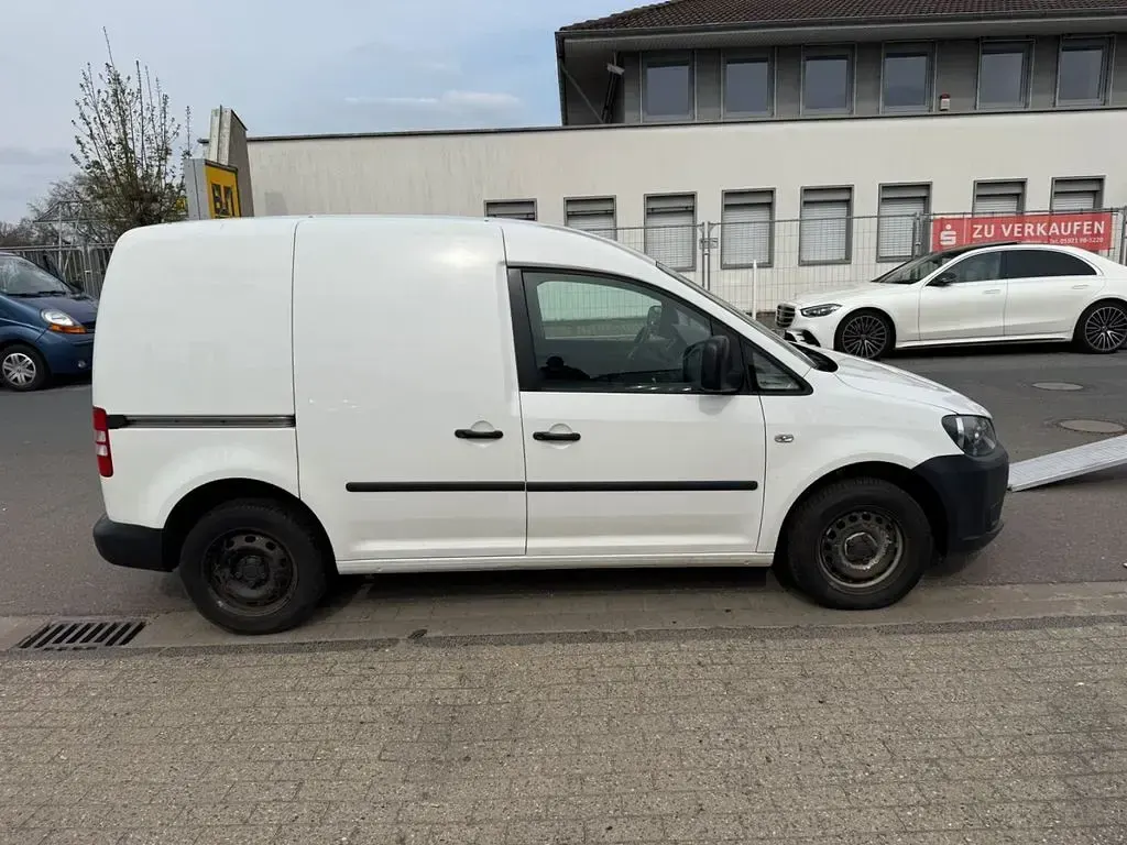 Gebraucht VW Caddy 102 PS (75 kW) 2012 Weiß Van / Kleinbus