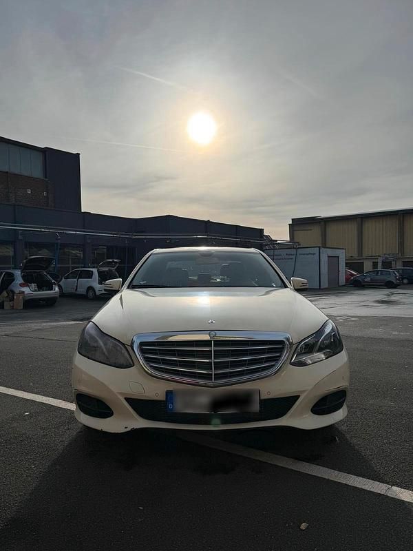 Gebraucht Mercedes E200 2014 Limousine