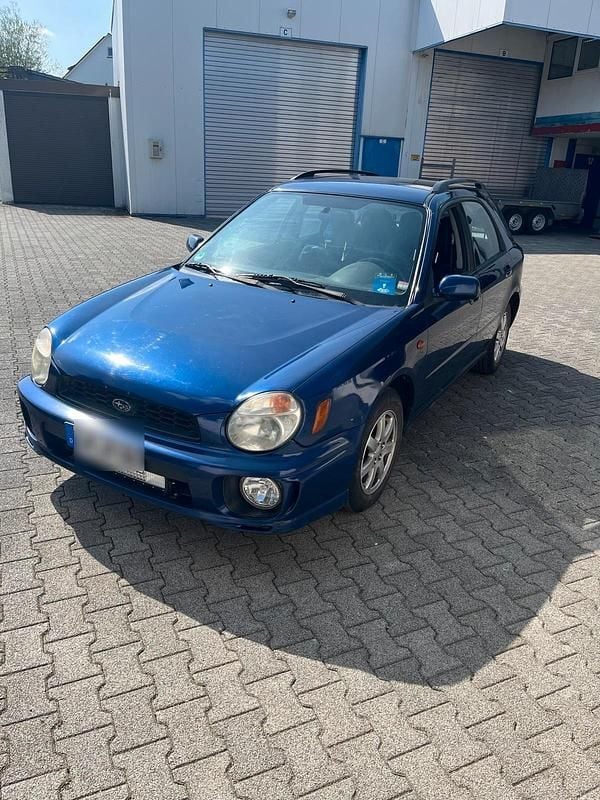 Blau Gebraucht 2002 Subaru Impreza Kombi | 2.200 € (Fairer Preis) - Bild 1/4