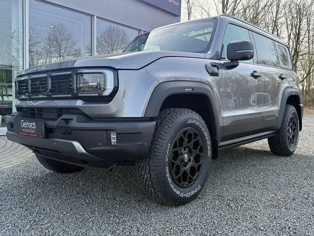 Neu Baic BJ40 234 PS (172 kW) 2025 Grau SUV