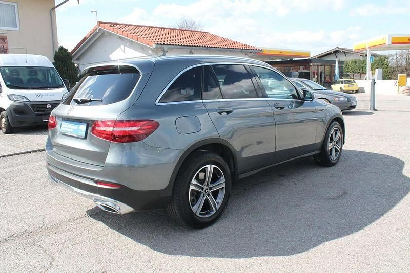 Gebraucht Mercedes GLC350 258 PS (189 kW) 2018 Grau SUV