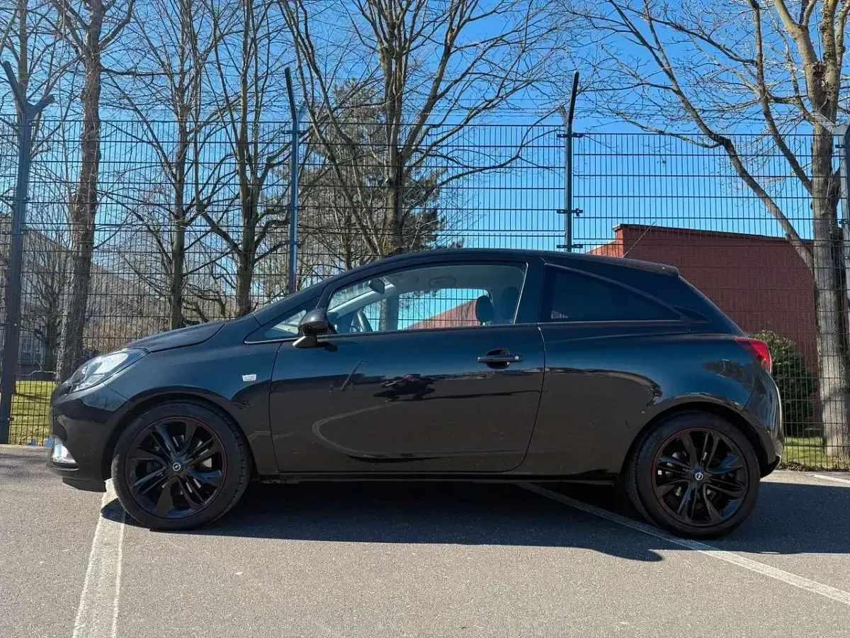 Gebraucht Opel Corsa Color Edition 116 PS (85 kW) 2015 Schwarz Limousine