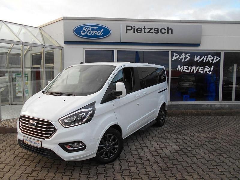 Weiß Gebraucht 2023 Ford Tourneo Van / Kleinbus | 39.990 € - Bild 1/4