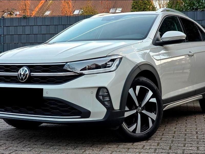 Gebraucht VW Taigo Style 110 PS (80 kW) 2022 Grau SUV