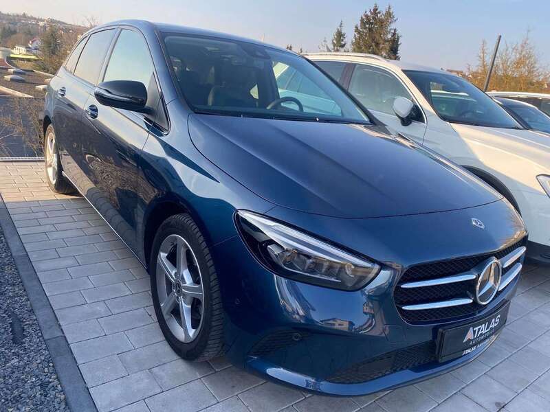 Denimblau metalliclack Gebraucht 2022 Mercedes B180 Progressive Van / Kleinbus | 24.850 € (Superpreis) - Bild 1/4
