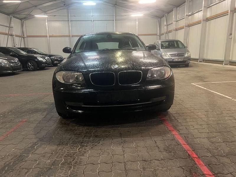 Gebraucht BMW 116 Advantage 122 PS (89 kW) 2008 Schwarz Kleinwagen