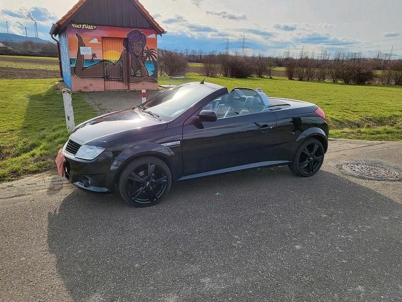 Gebraucht Opel Tigra 90 PS (66 kW) 2009 Schwarz Cabrio