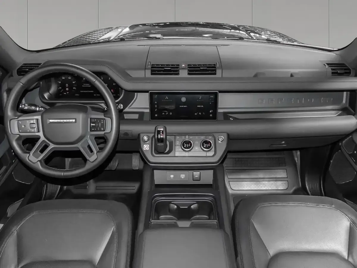 Gebraucht Land Rover Defender SE Dynamic 252 PS (185 kW) 2023 Santorini black SUV