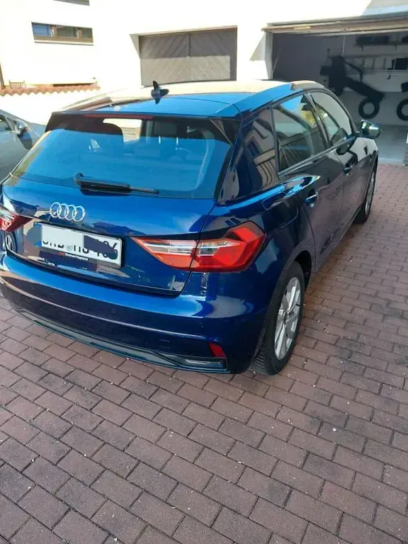 Gebraucht Audi A1 Sportback Advanced 95 PS (69 kW) 2024 Blau Kleinwagen