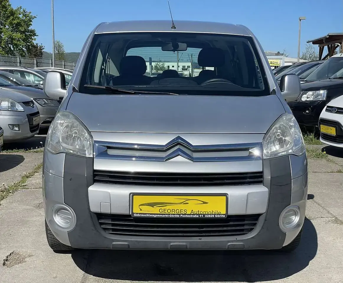 Gebraucht Citroën Berlingo SELECTION 98 PS (72 kW) 2011 Silber Van / Kleinbus