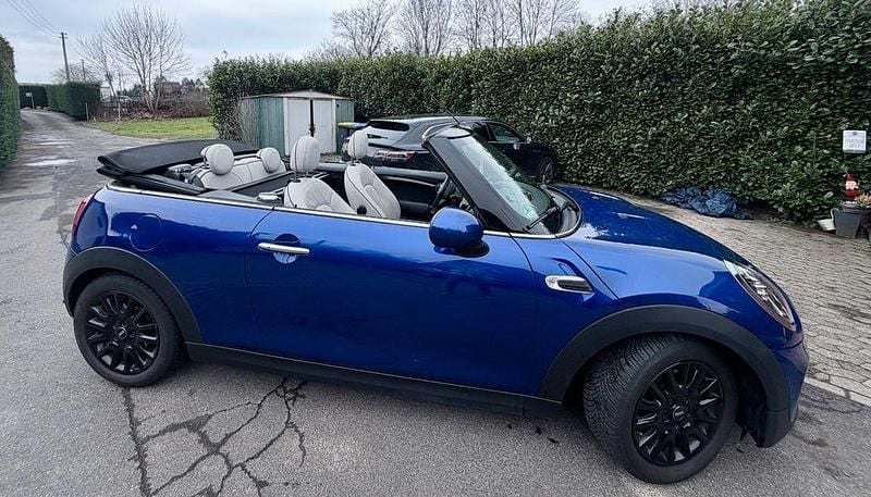 Gebraucht Mini One Cabriolet 102 PS (75 kW) 2019 Blau Cabrio
