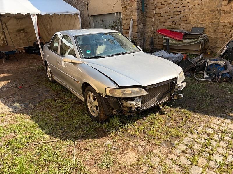 Gebraucht Opel Vectra Edition 1999 Silber Limousine