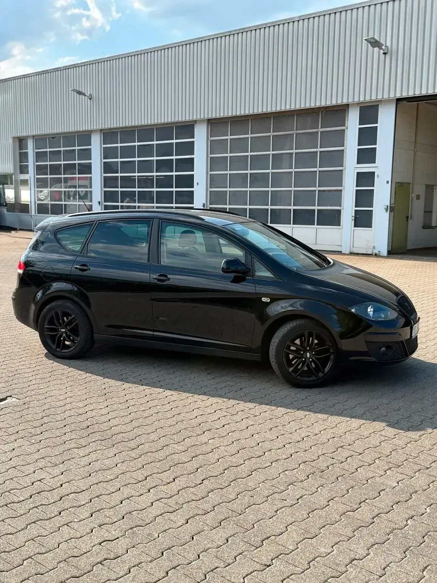 Gebraucht Seat Altea XL 140 PS (102 kW) 2015 Schwarz Van / Kleinbus