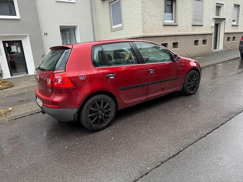 Gebraucht VW Golf IV 75 PS (55 kW) 2004 Rot Kleinwagen