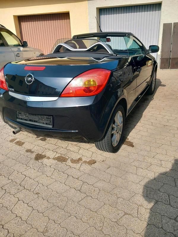 Gebraucht Opel Tigra 90 PS (66 kW) 2005 Schwarz Cabrio